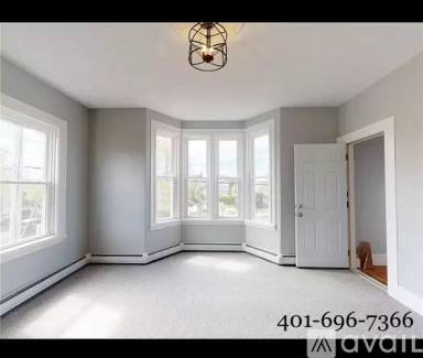 Main picture of 142 W Clifford St