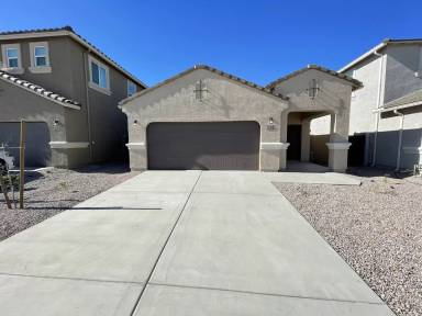 Main picture of 18624 N Toledo Ave