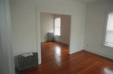 Main picture of 12 Humes St