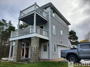 Main picture of 1203 Willis Ave