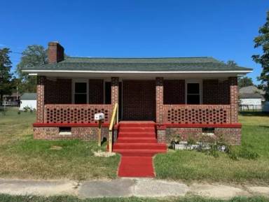 Main picture of 404 Lowell Ave