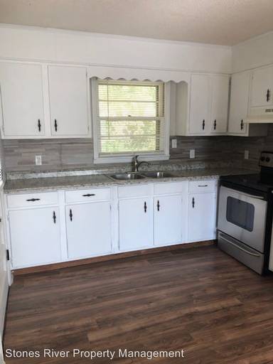 Main picture of 229 Lakeview Dr