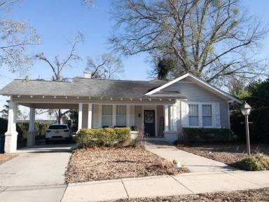 Main picture of 302 Durden St