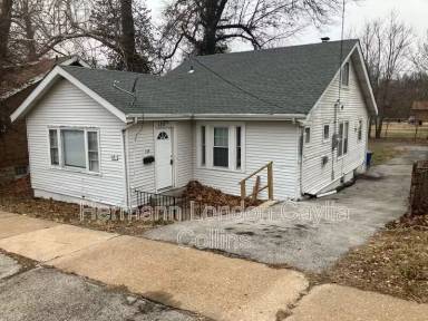 Main picture of 135 Hereford Ave