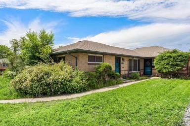 Main picture of 3609 Hudson St