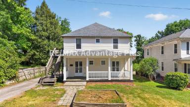 Main picture of 106 Grove St