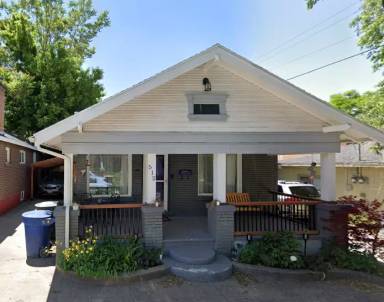 Main picture of 512 E Hawthorne Ave