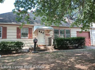 Main picture of 6632 Forest Ave