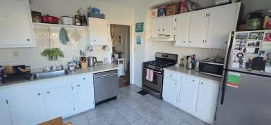 Main picture of 15 Peaceable St