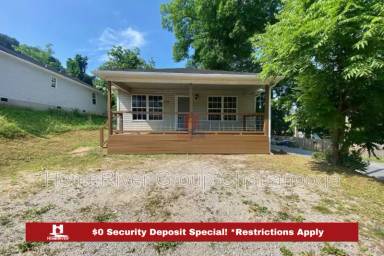 Main picture of 2712 E Main St