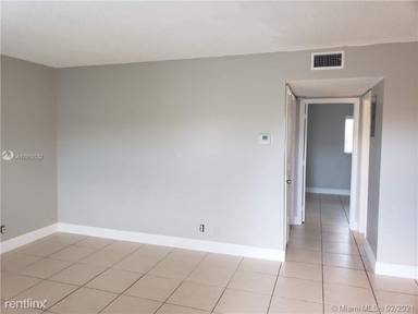 Main picture of 711 NE 2nd Ave