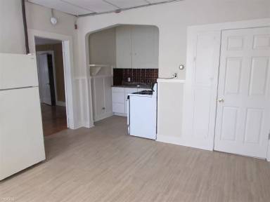 Main picture of 47 Providence St