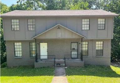 Main picture of 1717 6th Place Cir NW