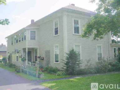Main picture of 281 Main St