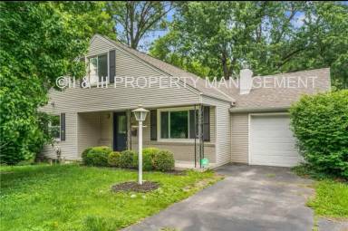 Main picture of 8022 W 61st St