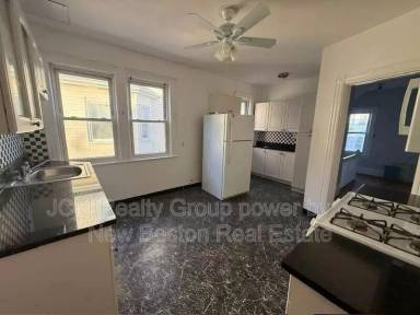 Main picture of 48 Ashland St