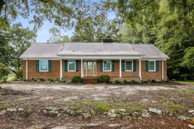 Main picture of 2332 NC Highway 62 E