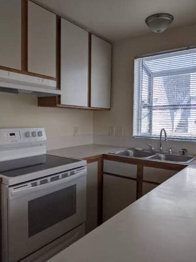 Main picture of 550 SE 8th Ave