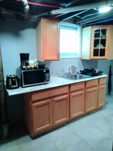 Main picture of 16511 Snowden St