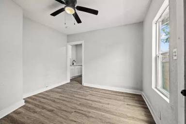 Main picture of 1321 35th St