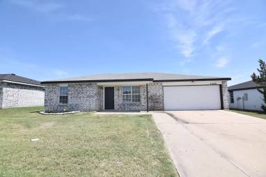 Main picture of 4409 Lloyd Dr