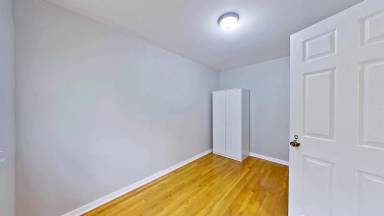 Main picture of 8027 N Richardt Ave