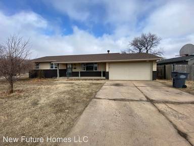 Main picture of 810 W 25th St S