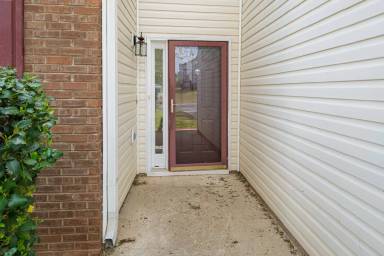 Main picture of 6091 Yellowood Ct