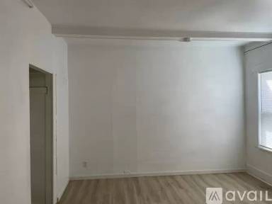Main picture of 4547 19th Ave NE