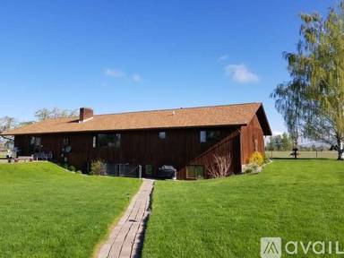 Main picture of 3403 North Ave W