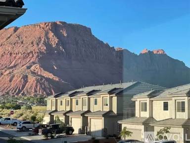 Main picture of Red Mountain Vistas Townhomes