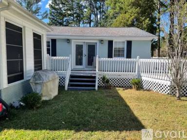 Main picture of 5520 Briarwood Ln