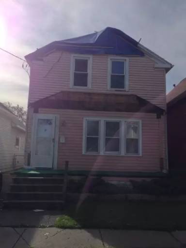 Main picture of 141 Austin St