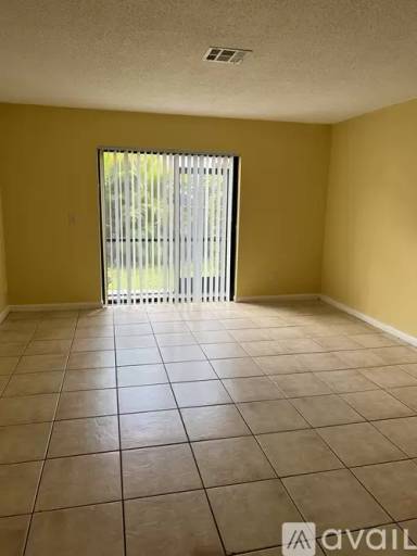 Main picture of 11630 NW 35th Ct