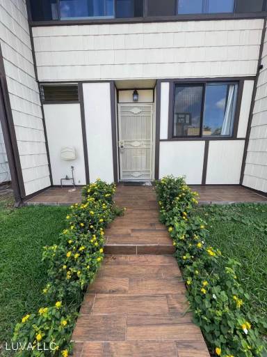 Main picture of 94-325 Alula Pl