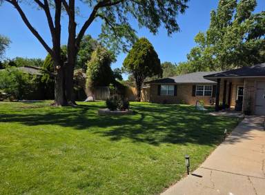 Main picture of 1604 Layton Ct