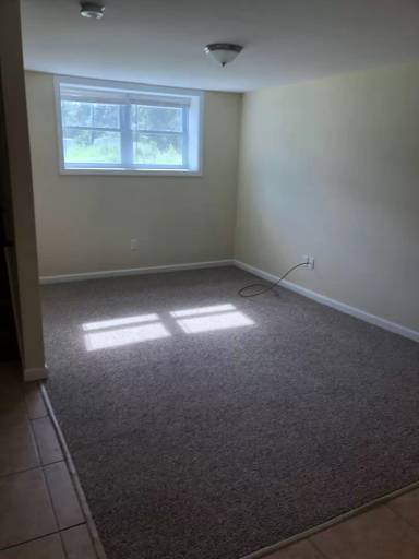 Main picture of 28 Pickett Rd