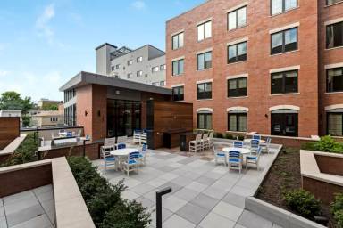 Main picture of 168 Avenue F