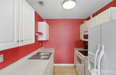 Main picture of 4633 Bayshore Dr