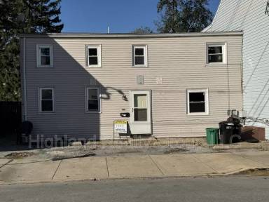 Main picture of 180 S 5th St