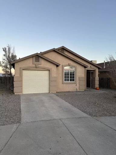 Main picture of 404 Cactus Point Dr SW