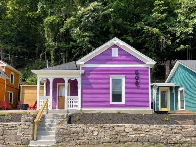 Main picture of 609 Taylor Ave