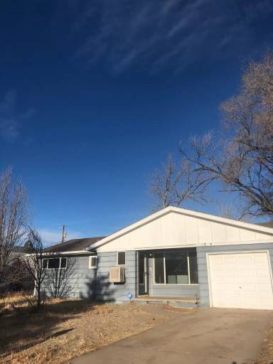 Main picture of 92 Everett Dr