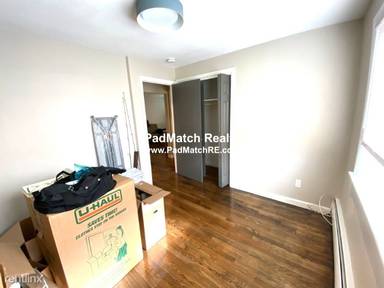 Main picture of 50 Evergreen St