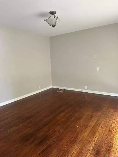 Main picture of 920 Hillcrest Ave