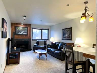 Main picture of 380 E 11th Ave