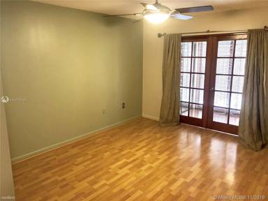 Main picture of 3001 SW 1st Ave