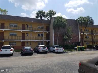 Main picture of 8040 Colony Cir N