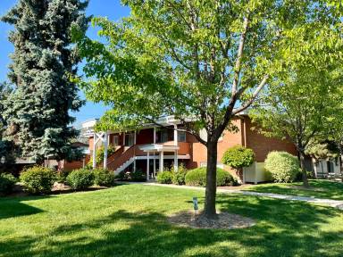 Main picture of 2815 W Pleasanton Ave