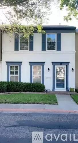 Main picture of 18 Townhouse Ln